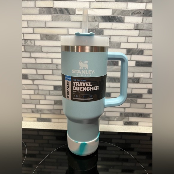 Stanley Other - Stanley OG Aqua 40oz